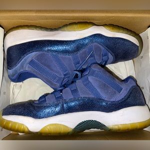 Jordan 11 Blue Retro Low Moon (GS) Sneakers